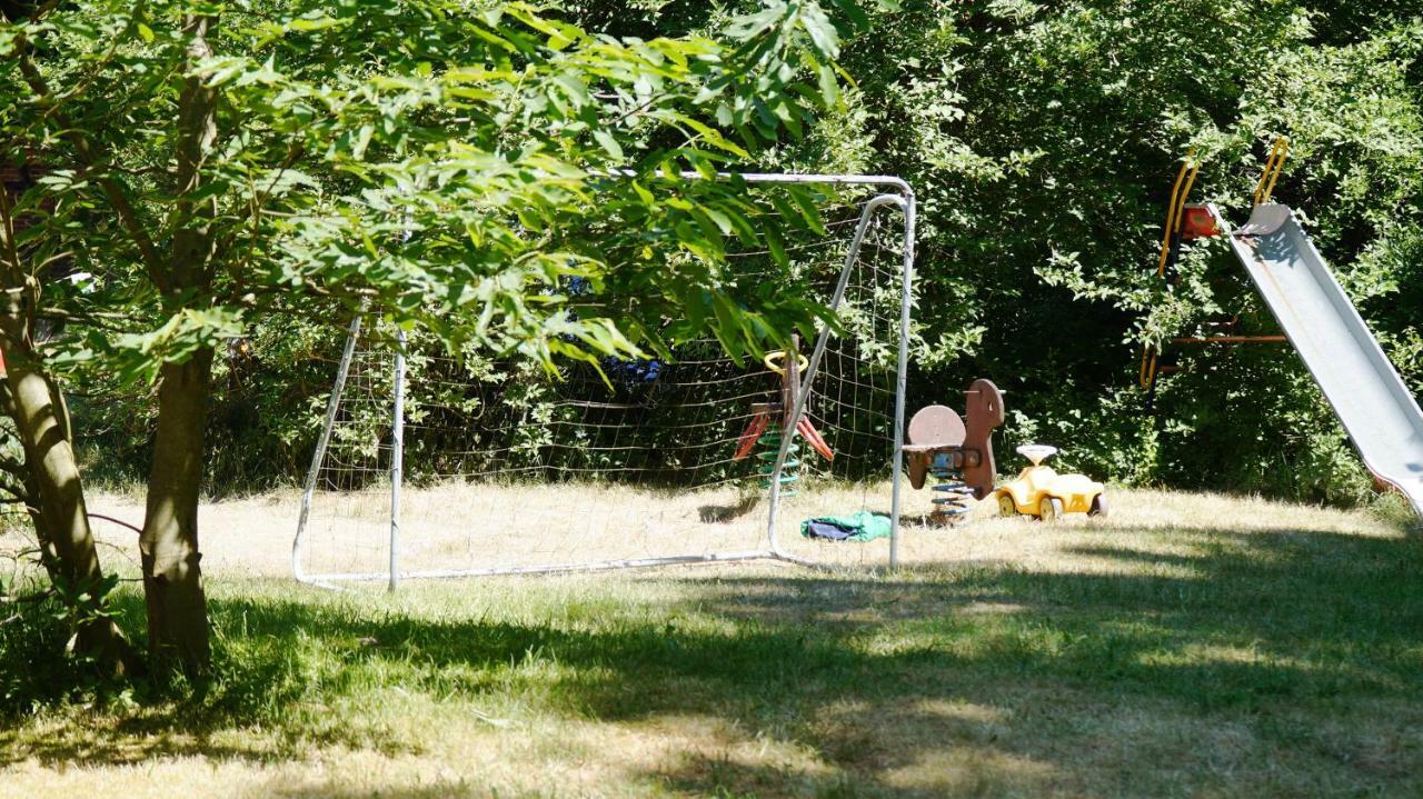 Ferienpension Lindenhof - Ferienwohnungen In Der Lueneburger Heide Marxen am Berge Екстериор снимка